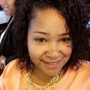 Meet your Posher, Regina